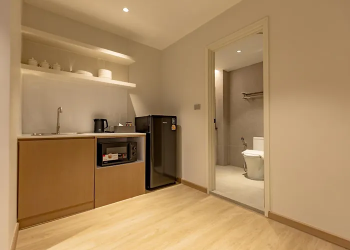 The Bentley Hotel 3*